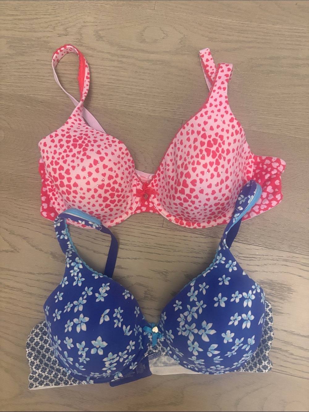 Victoria's Secret Pink Heart & Blue Floral Bra Duo bundle of 2